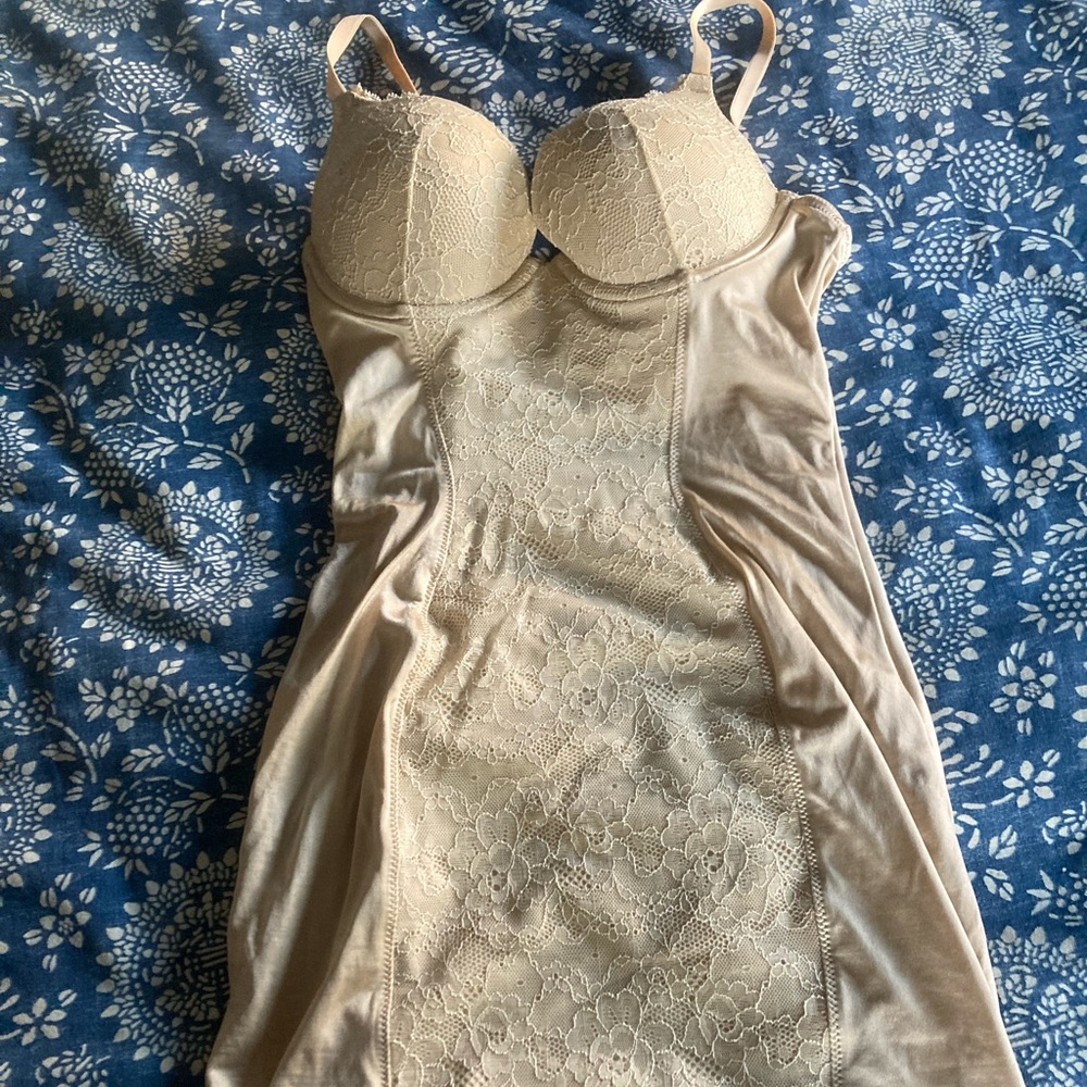 Shapewear foundation garment size medium